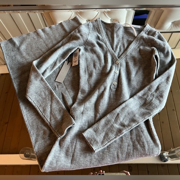 The group babaton chelsea Henley sweater dress xs Heather grey - Picture 4 of 8